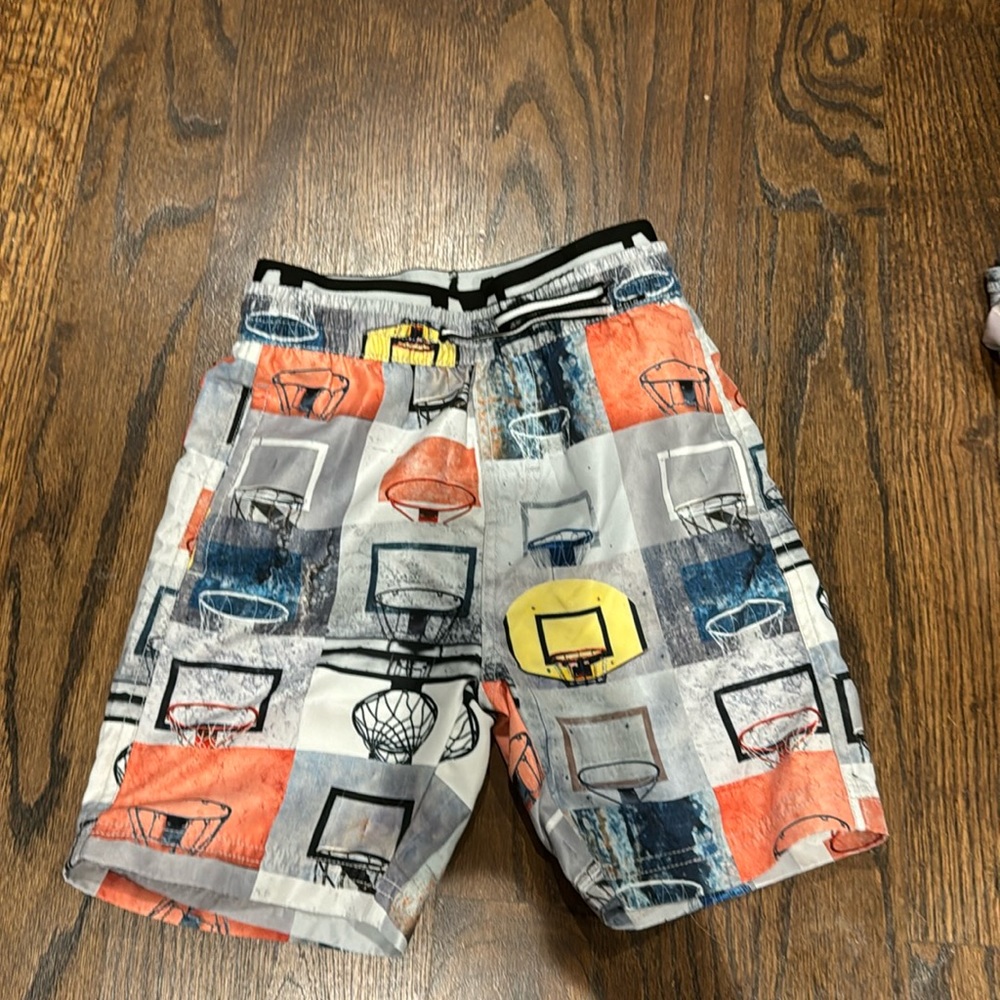 Molo swim trunks size 7 great condition